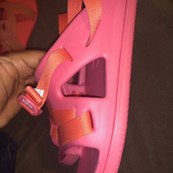 CHACO sandals - Picture 3 of 4